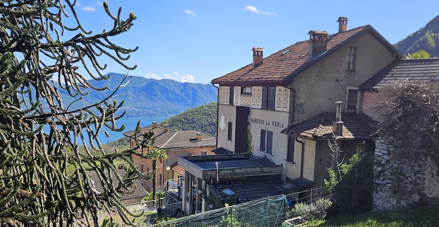Das Hotel La Perla in Trarego